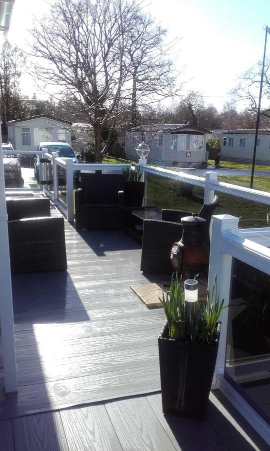 Luxury 6 Berth Lodge At Quince 10 Ferndown Dış mekan fotoğraf